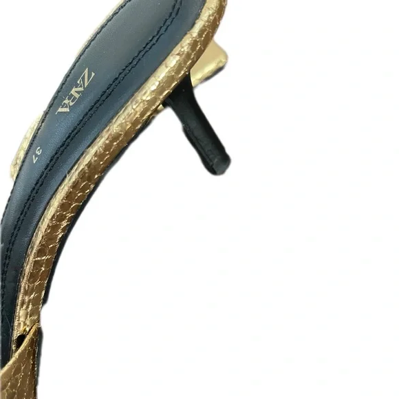 Zara Metallic Gold Strappy Sandals - Picture 2 of 4